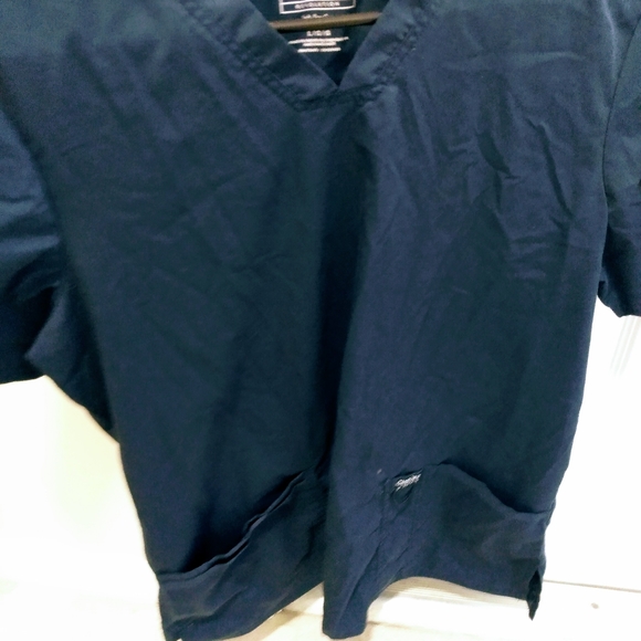 Ladies size large navy Cherokee Revolution scrub top - Picture 1 of 6